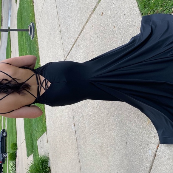 Size 4/6. From StarsFashion. Black. - Picture 1 of 2